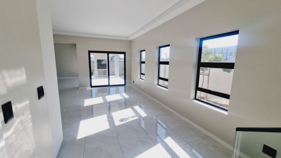 3 Bedroom Property for Sale in Sandown Western Cape